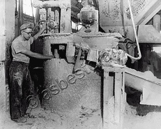 Mixing raw ingredients for asbestos insulation products